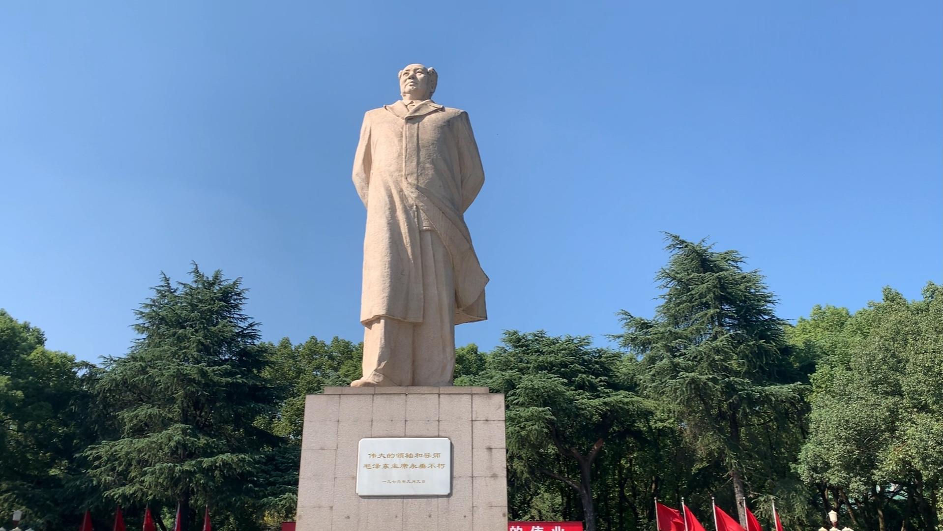 最新广场舞风潮席卷东方红，舞动生活的旋律