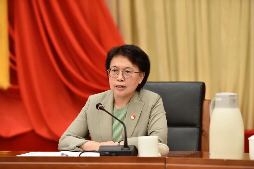 深化理论学习，坚定理想信念，积极投身社会实践——最新党员思想汇报