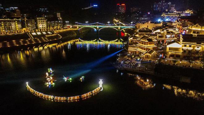 怀化城市最新探索，活力四溢的现代化都市风采