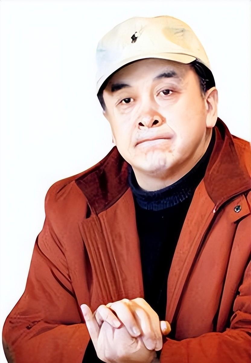 演员黄宏最新动态，舞台之光依旧璀璨