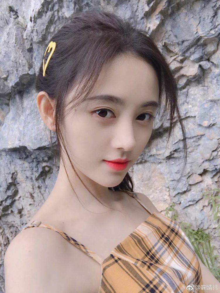 鞠婧祎最新动态，闪耀新星，引领潮流风尚标