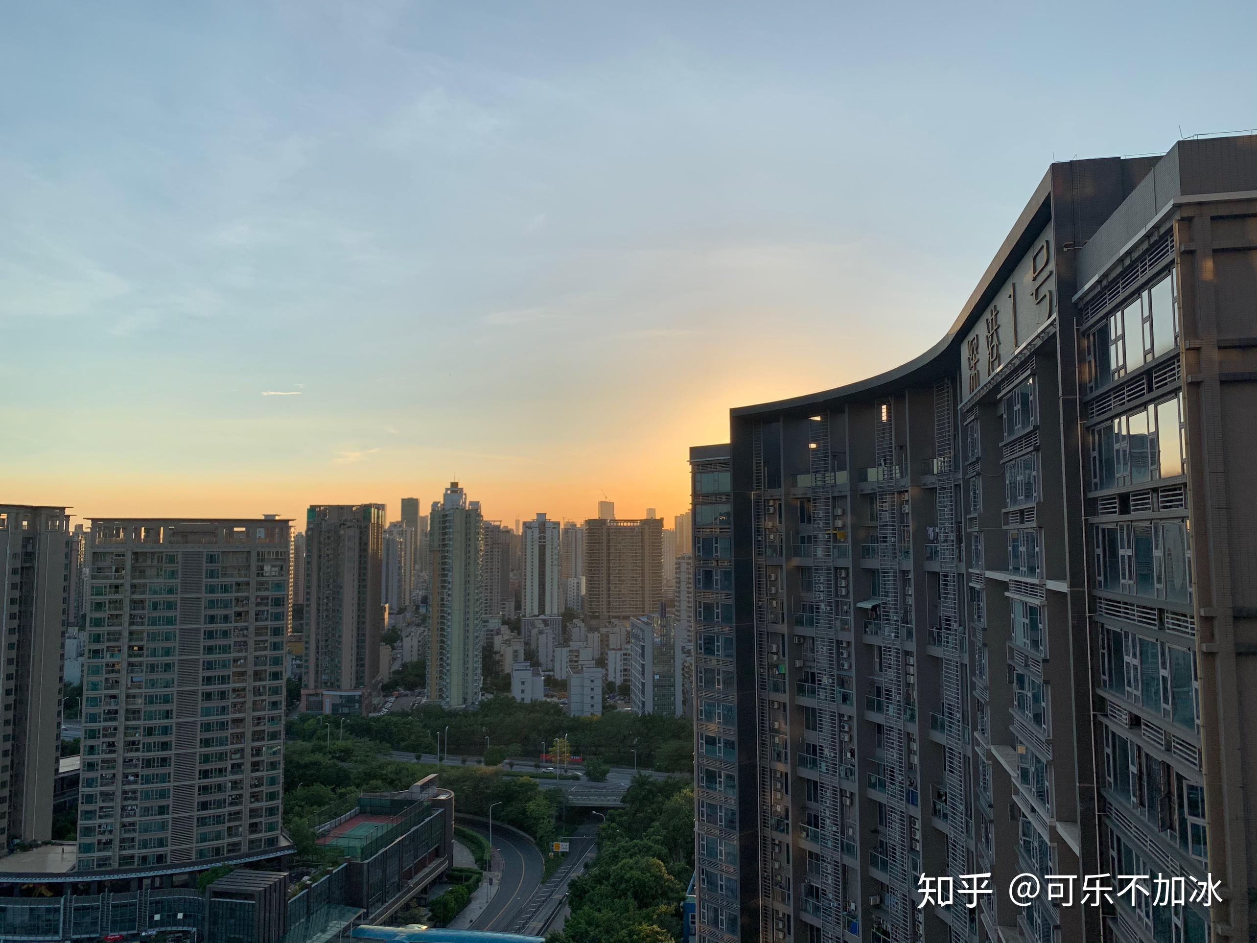 深圳繁华新篇章，最新房屋风采展示