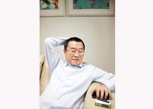 凤凰传媒引领行业变革，开启新篇章，最新公告发布