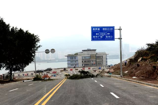 娄底最新封路背后的故事，城市发展与市民生活的变迁同步前行