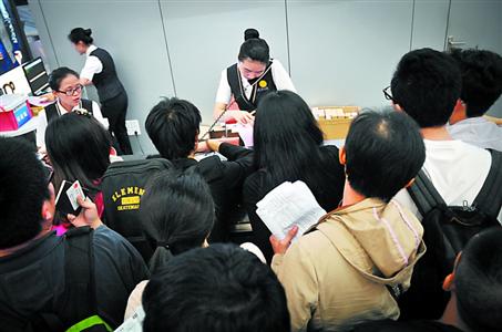 广州航班延误背后的故事与情感共鸣，最新消息探索